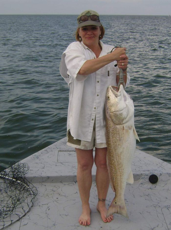 Look At This Huge Trophy Red Fish.. Port O'Connor Texas.